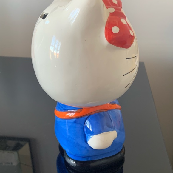 Retro Clay Hello Kitty Piggy Bank - Picture 3 of 3